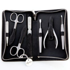 Alpen - Manikürset mit Zipp, 8-tlg., inox. (matt), Rindsnappa genarbt, Schwarz - 6826R-BLACK