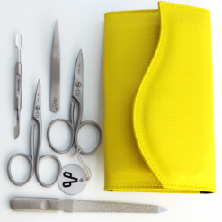 Alternative view of Alpen - Manikürset mit Druckknopf, 6-tlg., inox. (matt), Nappaleder, Gelb - 6836R-YELLOW