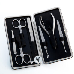 Alpen - Manikürset mit Rahmen, 8-tlg., inox. (matt), russisches Rindsleder, Schwarz - 6864R-BLACK