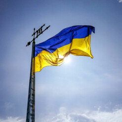 Alternative view of Titanium Gear Design - Dog-Tag Titan "Jellyfish" Blue