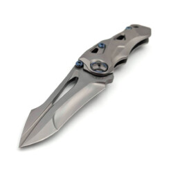 Alternative view of Rikeknife - Athron Grey