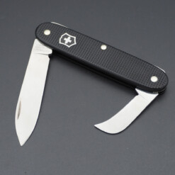 Victorinox - The Sharp Knife Club - Pruner Black Sharp Knife Club Edition