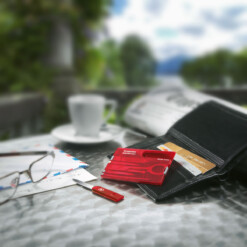 Alternative view of Victorinox - Swiss Card Classic, rot transparent